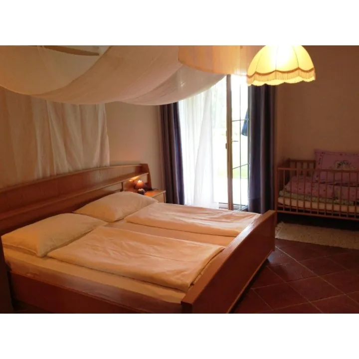 Apartment mit 1 Schlafzimmer (ca. 55m²), Balkon und Seeblick